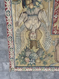 Importante tapisserie murale de Bruges repr&eacute;sentant 'Les porte-drapeaux' de la s&eacute;rie 'Les Triomphes de C&eacute;sar', seconde moiti&eacute; du 16&egrave;me si&egrave;cle