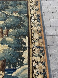 Tapisserie murale &agrave; d&eacute;cor d'oiseaux dans un jardin de ch&acirc;teau, Flandres, fin du 17&egrave;me si&egrave;cle