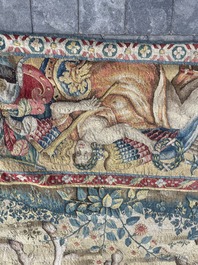 Importante tapisserie murale de Bruges repr&eacute;sentant 'Les porte-drapeaux' de la s&eacute;rie 'Les Triomphes de C&eacute;sar', seconde moiti&eacute; du 16&egrave;me si&egrave;cle