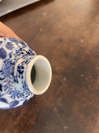 Collection vari&eacute;e en porcelaine de Chine bleu et blanc, Kangxi et post&eacute;rieur