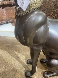 A. Tiot (20&egrave;me/21&egrave;me si&egrave;cle): Quatre statues de Bastet, bronze &agrave; patine brune