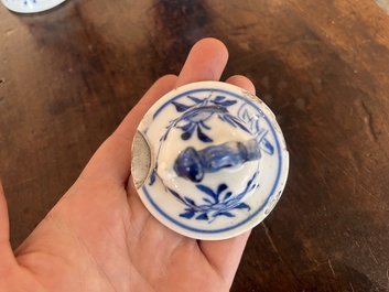 Collection vari&eacute;e en porcelaine de Chine bleu et blanc, Kangxi et post&eacute;rieur