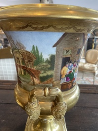 Paire de vases en porcelaine de Paris polychrome et dor&eacute;e &agrave; d&eacute;cor de sc&egrave;nes d'apr&egrave;s Teniers, France, 19&egrave;me si&egrave;cle