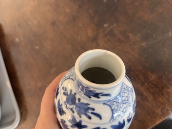 Collection vari&eacute;e en porcelaine de Chine bleu et blanc, Kangxi et post&eacute;rieur