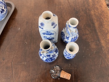 Collection vari&eacute;e en porcelaine de Chine bleu et blanc, Kangxi et post&eacute;rieur