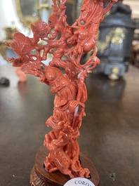 Groupe de Shou Lao avec un serviteur en corail rouge sculpt&eacute;, Chine, 19&egrave;me/20&egrave;me si&egrave;cle