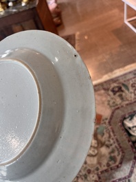 Huit assiettes en porcelaine de Chine famille rose &agrave; d&eacute;cor floral, 18&egrave;me si&egrave;cle