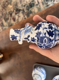 Collection vari&eacute;e en porcelaine de Chine bleu et blanc, Kangxi et post&eacute;rieur