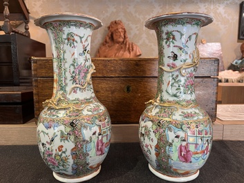 Trois paires de vases en porcelaine de Chine famille rose de Canton &agrave; d&eacute;cor floral et de sc&egrave;nes de palais, 19&egrave;me si&egrave;cle
