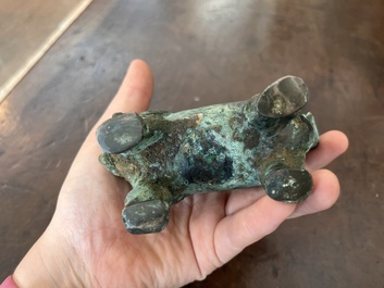 Mod&egrave;le d'un b&eacute;lier en bronze, Chine, probablement Han