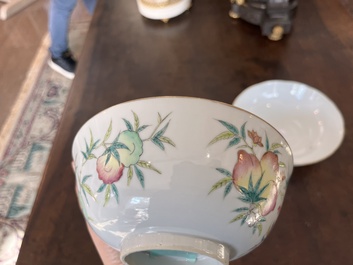 Deux bols en porcelaine de Chine famille rose, marque et &eacute;poque de Tongzhi