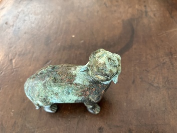 Mod&egrave;le d'un b&eacute;lier en bronze, Chine, probablement Han