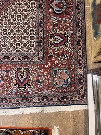 Tapis oriental de type Bidjar &agrave; d&eacute;cor floral, laine sur coton, 20&egrave;me si&egrave;cle