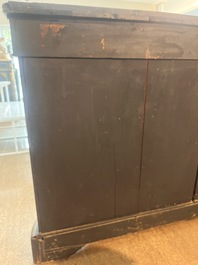 A French Historicism gilt bronze mounted tortoiseshell and brass marquetry ebonised wooden Boulle three-door credenza, 19th C.