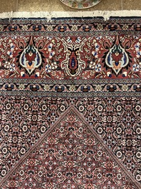 Tapis oriental de type Bidjar &agrave; d&eacute;cor floral, laine sur coton, 20&egrave;me si&egrave;cle