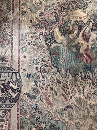 Tapis oriental de type Tabriz &agrave; d&eacute;cor de sc&egrave;nes anim&eacute;es, laine sur coton, 20&egrave;me si&egrave;cle