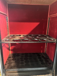 Meuble d'appui Napol&eacute;on III en marqueterie Boulle d'&eacute;caille et laiton aux montures dor&eacute;es et au plateau en marbre, France, 19&egrave;me si&egrave;cle