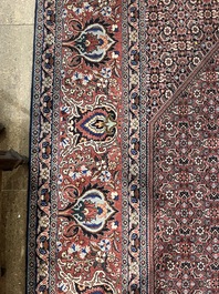 Tapis oriental de type Bidjar &agrave; d&eacute;cor floral, laine sur coton, 20&egrave;me si&egrave;cle