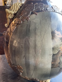 Vase tripode en porcelaine Satsuma de Japon, Meiji, 19&egrave;me si&egrave;cle