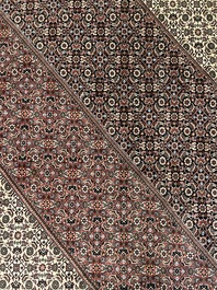 Tapis oriental de type Bidjar &agrave; d&eacute;cor floral, laine sur coton, 20&egrave;me si&egrave;cle