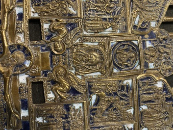 Croix d'ic&ocirc;ne et ic&ocirc;ne de voyage en quatre parties en bronze &eacute;maill&eacute;, Russie, 19&egrave;me/20&egrave;me si&egrave;cle