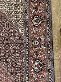 Tapis oriental de type Bidjar &agrave; d&eacute;cor floral, laine sur coton, 20&egrave;me si&egrave;cle