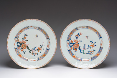 A pair of large Chinese rose-Imari dishes with a bird on a blossoming branch, Kangxi