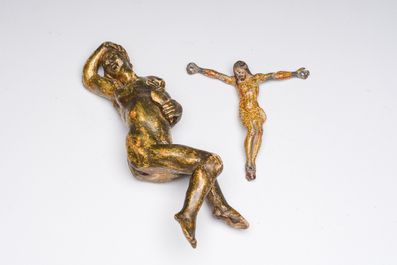 A varied lot with mostly religious arts, incl. two painted glass-in-lead frames and a Corpus Christi, 17th/20th C.