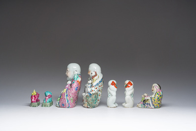 Een diverse collectie Chinese famille rose sculpturen, 19de/20ste eeuw