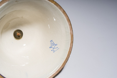 Een paar grote S&egrave;vres porseleinen vazen met allegorie&euml;n van 'De oogst' en 'De visvangst' op verguld bronzen monturen, Frankrijk, 19de eeuw