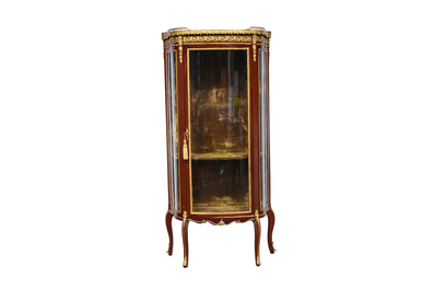A French Louis XV style display cabinet with gilt bronze mounts, ca. 1900