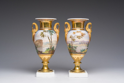A pair of Brussels porcelain Empire vases with hunting parties, Chappel and Panneel, first half 19th C.