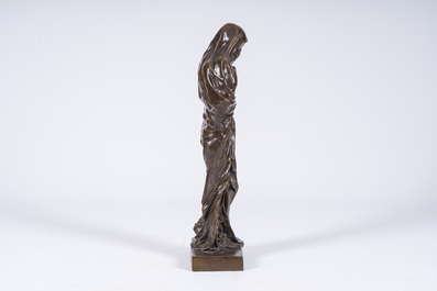 Louis Ernest Barrias (1841-1905): 'Le nature se d&eacute;voilant devant la science', bruingepatineerd brons, 20ste eeuw