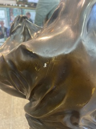 Louis Ernest Barrias (1841-1905): 'Le nature se d&eacute;voilant devant la science', bruingepatineerd brons, 20ste eeuw