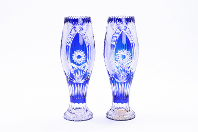 A pair of vases in partly blue coloured Bohemian crystal, 20th C.
