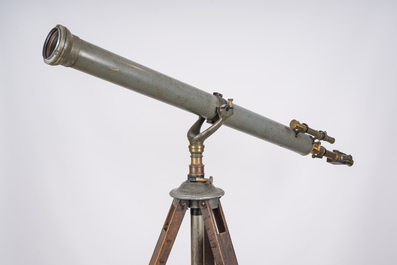 Een 6 inch refractor telescoop op houten driepikkel, Maurice Manent &amp; Secretan, Parijs, begin 20ste eeuw