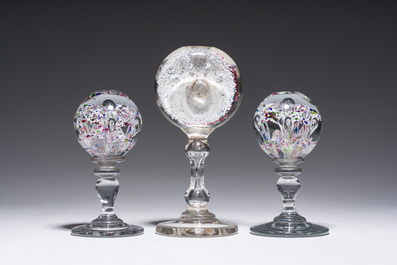 Drie glazen presse-papiers, 19de eeuw