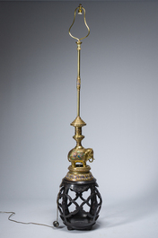 A reticulated Chinese wooden stand with marble top and a French gilt brass and champlev&eacute; 'elephant' lamp, 20th C.