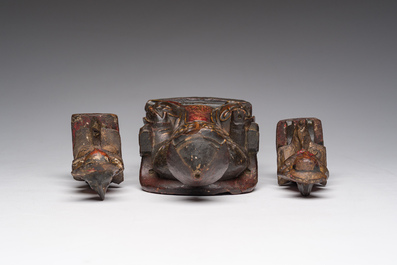 A Chinese gilt-lacquered wooden home altar with figures, 19th C.