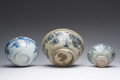 Three Chinese blue and white bowls with floral design, Ming