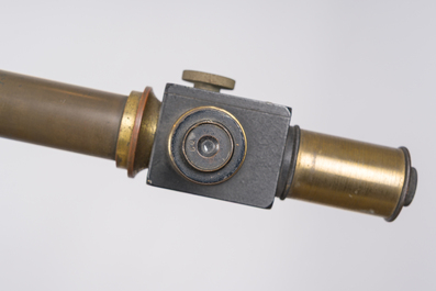 Een 6 inch refractor telescoop op houten driepikkel, Maurice Manent &amp; Secretan, Parijs, begin 20ste eeuw