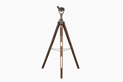 Een 6 inch refractor telescoop op houten driepikkel, Maurice Manent &amp; Secretan, Parijs, begin 20ste eeuw