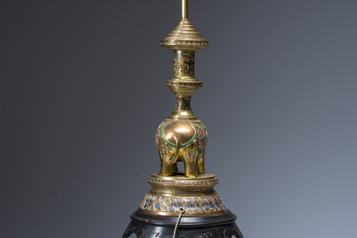 A reticulated Chinese wooden stand with marble top and a French gilt brass and champlev&eacute; 'elephant' lamp, 20th C.