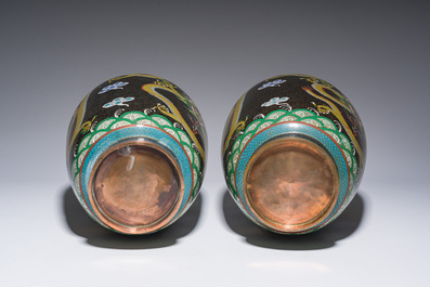A pair of Chinese cloisonn&eacute; dragon vases, 19th/20th C.