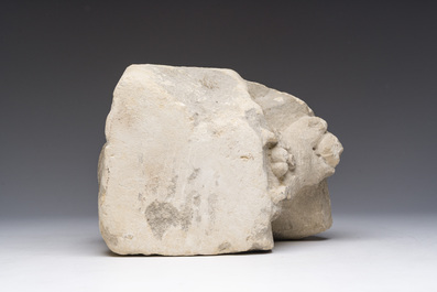 A Flemish medieval carved Balegem stone corbel, 14th/15th C.