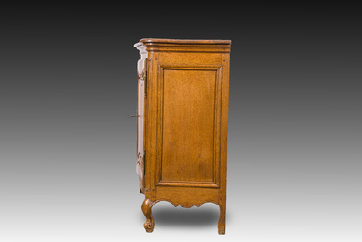 A Li&egrave;ge oak Louis XV buffet, 18th C.