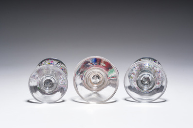 Drie glazen presse-papiers, 19de eeuw