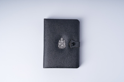 Pi&egrave;ce de 100 $ en or de 22 carats comm&eacute;morant le jubil&eacute; d'argent de la reine Elizabeth II, dat&eacute; 1977