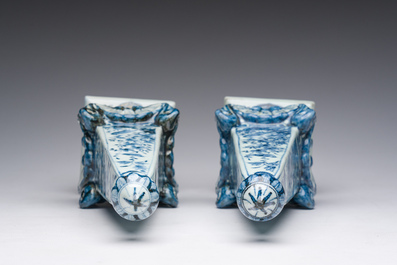 A pair of Chinese blue and white Delft style obelisks, 20th C.