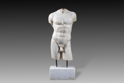 Italiaanse school: Torso van een jongeling naar de antieken, marmer, 20ste eeuw